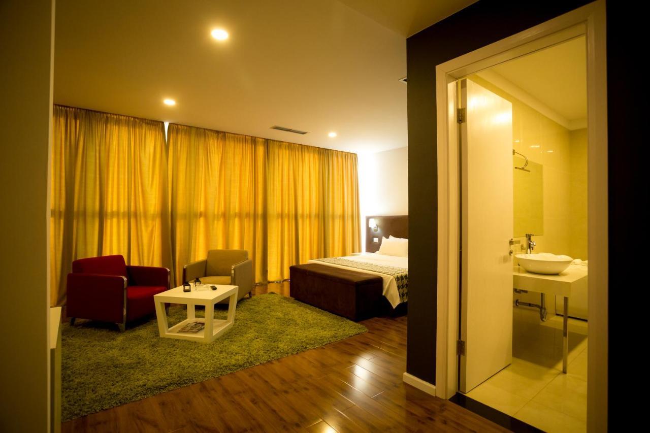 Hotel Havana